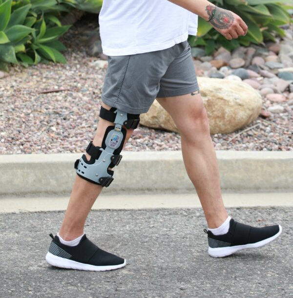 Cloned Kitty OA Unloader Knee Brace for Osteoarthritis, Universal Size, ROM Control (L1851) - Image 8